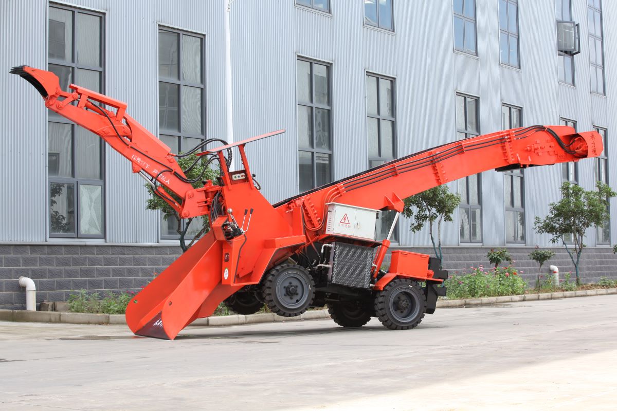 小廠小型扒渣機便宜但愛壞？永力通電動扒渣機用質(zhì)量說話